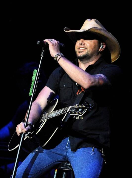 Jason Aldean performs 'Take A Little Ride' in Macon | Wichita Eagle