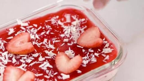 How to Make Valentine-themed Strawberry & White Chocolate...