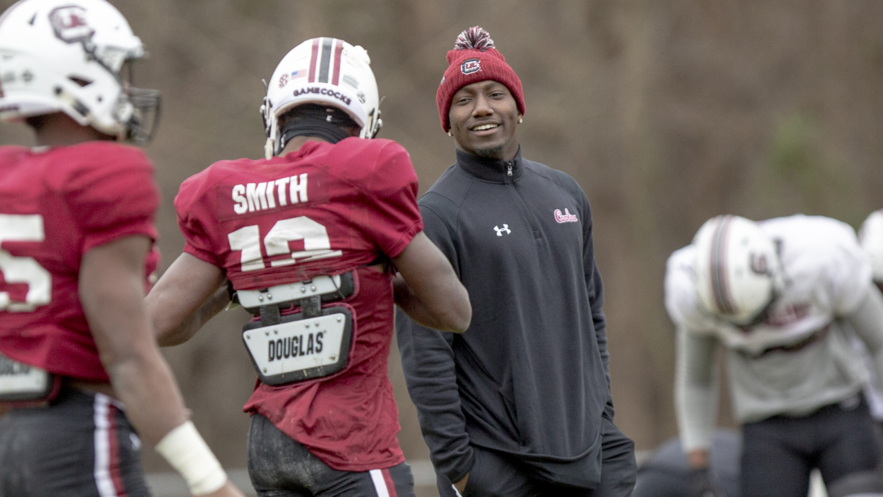 South Carolina's Deebo Samuel fashions a vibrant game to go with a vibrant  name - The Athletic