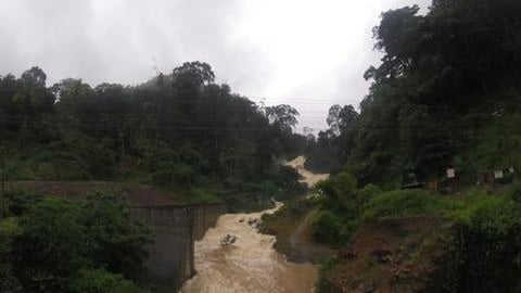 Snake Like Waterfall | On the way to Munnar | Kerala