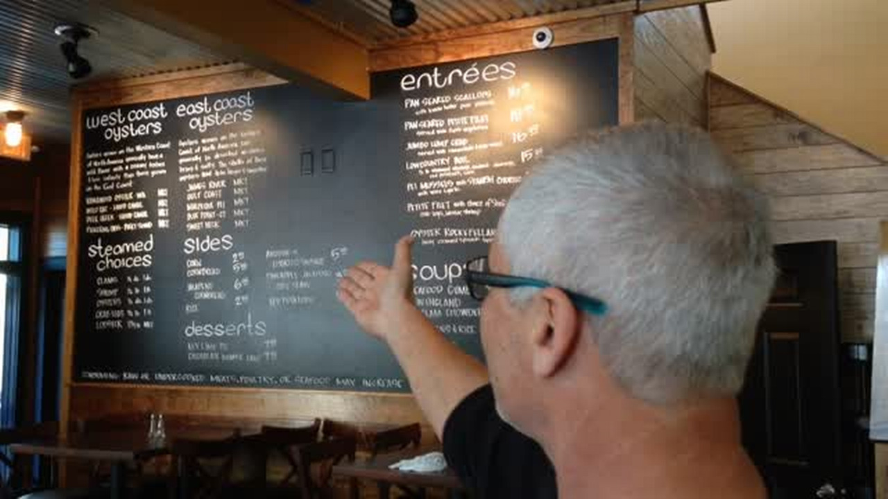 Bluffton's "The Oyster Bar" will have west and east coast oysters