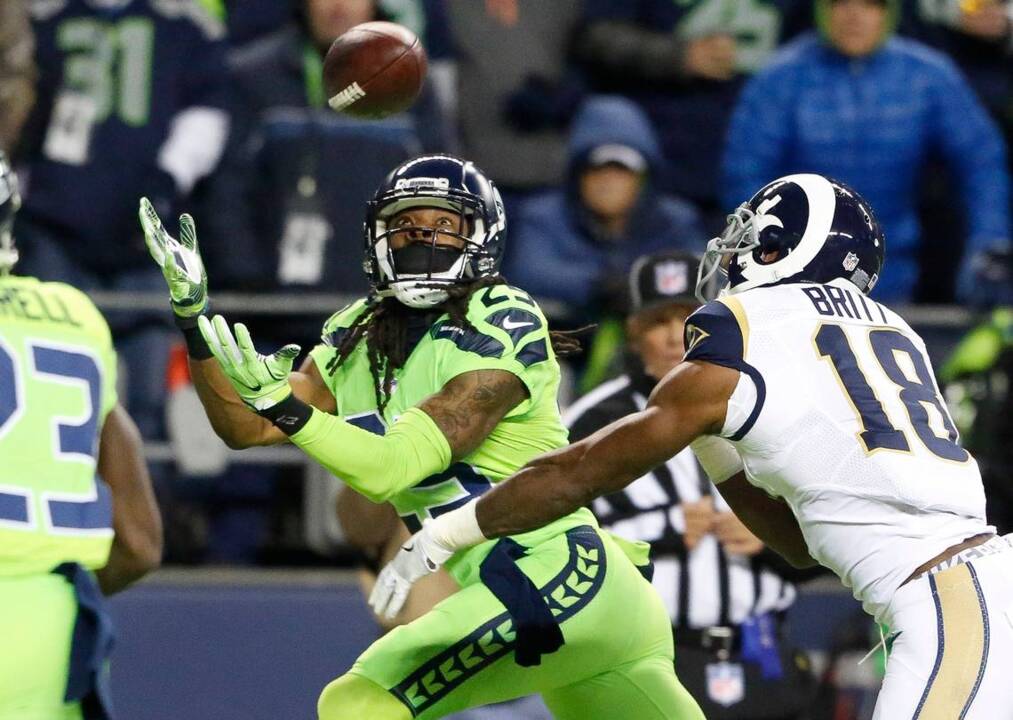 Seahawks take NFC West title with 24-3 win over Rams