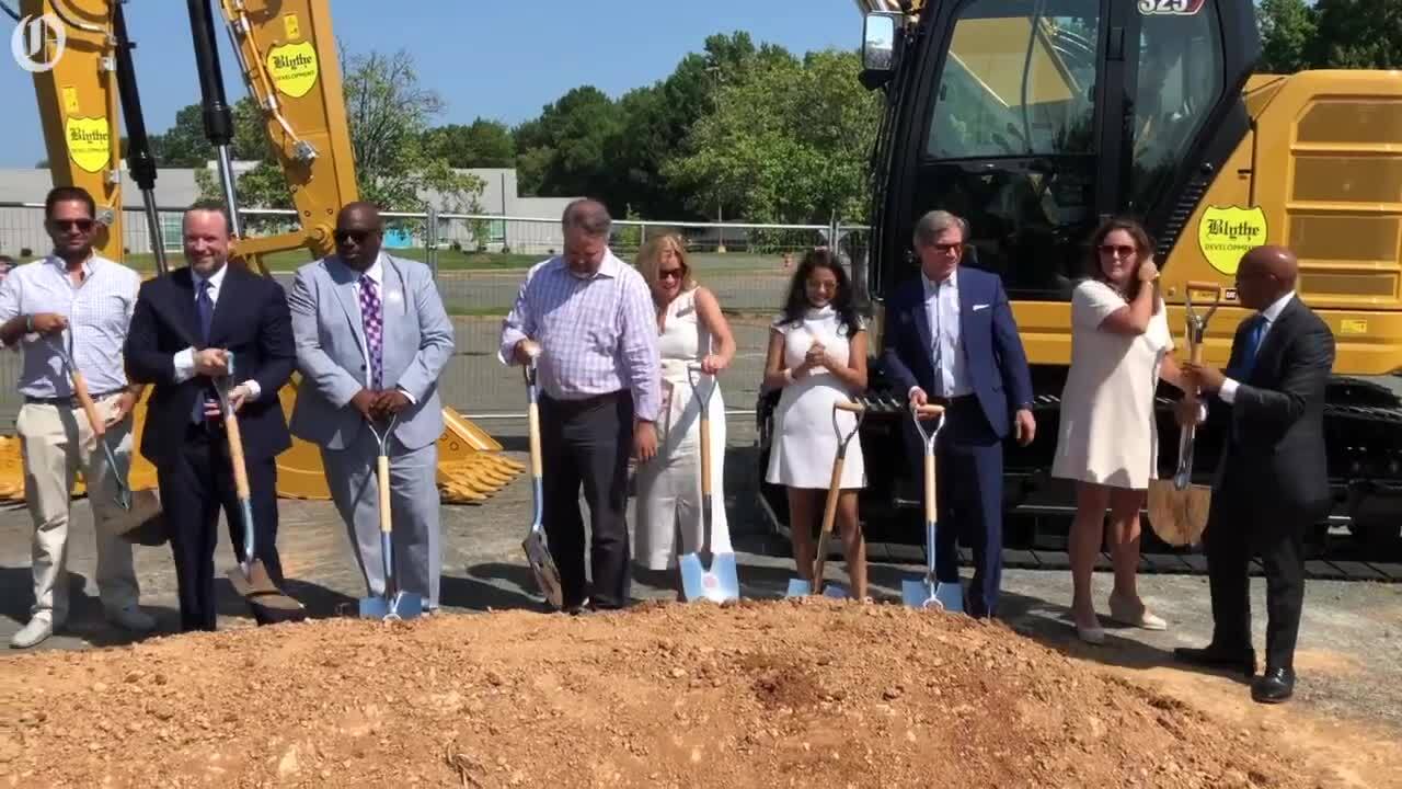 Plan for Eastland Mall site will include ice skating rink – WSOC TV