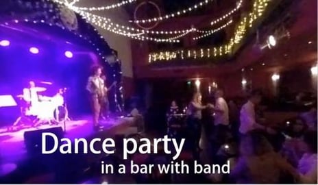 Let’s dance in a Shanghai bar, virtually! (VR one take)...