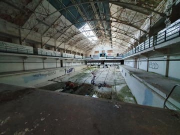 POV ABANDONED WAR POOL...