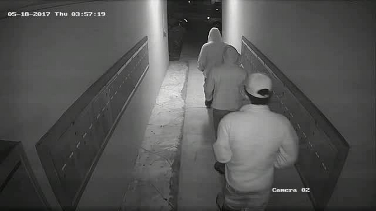 Three men steal airbags from cars in MiamiDade The State