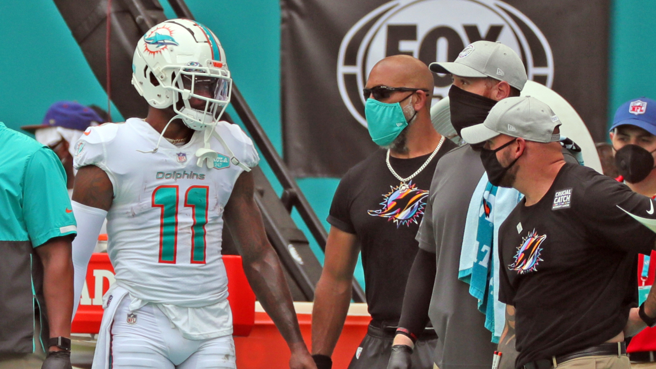 Miami Dolphins wide receiver Lynn Bowden Jr. (3) runs during an NFL  football game against the Las Vegas Raiders, Saturday, Aug. 20, 2022, in  Miami Gardens, Fla. (AP Photo/Doug Murray Stock Photo - Alamy