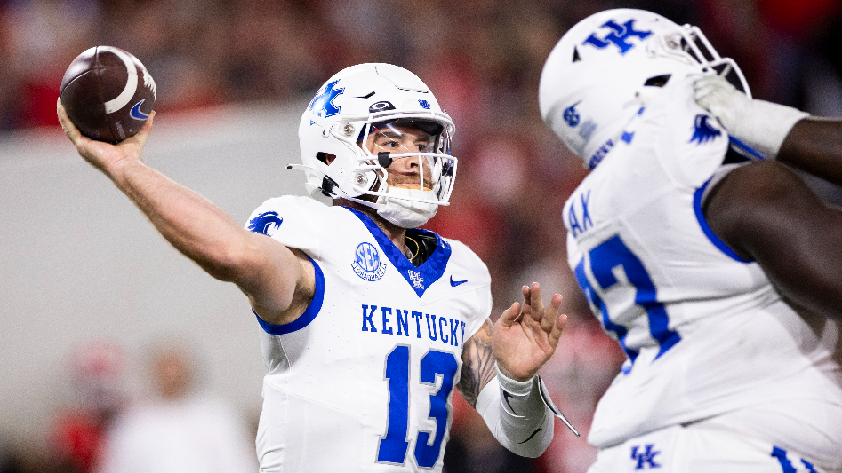 Kentucky football quarterback Devin Leary on improvement Lexington