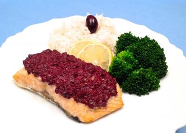 Baked Salmon with Olive Tapenade / Easy & Healthy Recipe