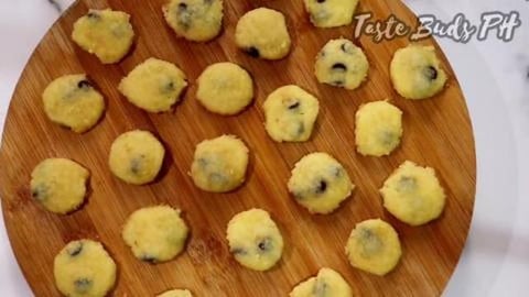 MINI CHOCOLATE CHIP COOKIES _ Pinoy Recipe | Taste Buds P...