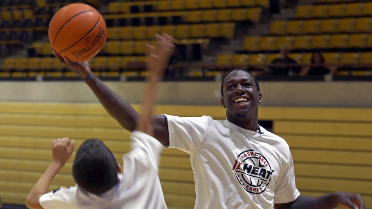 Heat guard Nunn visits basketball camp Miami Herald