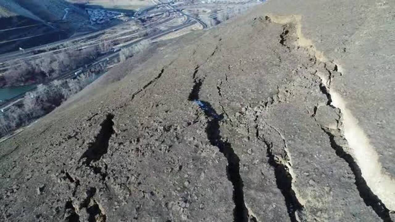 See Rattlesnake Ridge crack above Interstate 82 Fresno Bee
