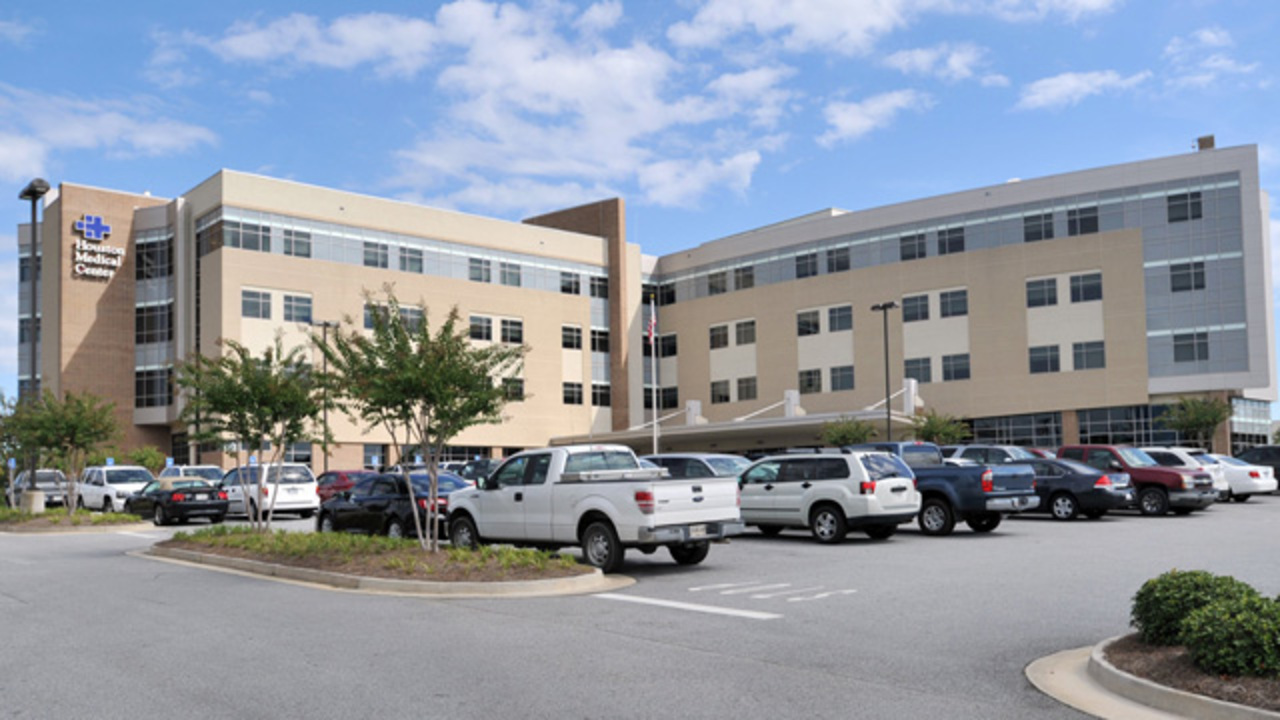 Houston Healthcare garnishes wages of hundreds of patients for unpaid