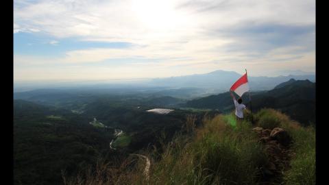 The Incredible Beauty Of Indonesia (You Need To Watch Thi...