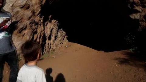 HIKING TO THE BATMAN CAVE,  BATCAVE GRIFFITH PARK