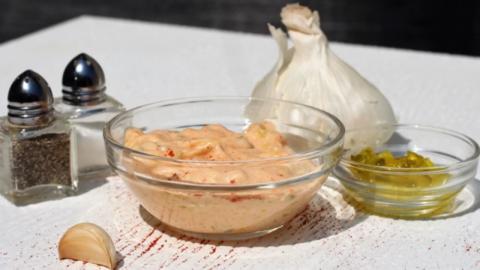 How to Make Bob's Big Boy Sauce  | It's Only Food w- Chef...