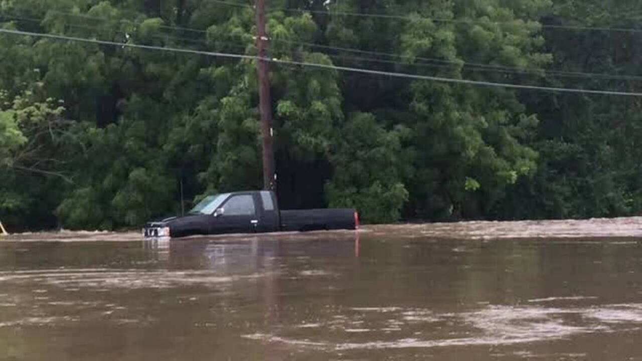 Raw video: Major flooding at 100th and Holmes | Kansas City Star