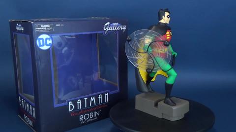Diamond Select Batman The Animated Series Robin Gallery S...