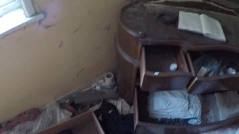 ABANDONED HOME BEDROOM...