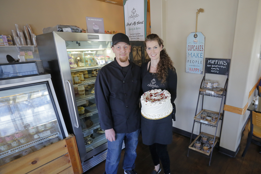 Richland's popular cupcake bakery and cafe, Frost Me Sweet, doubling in  size