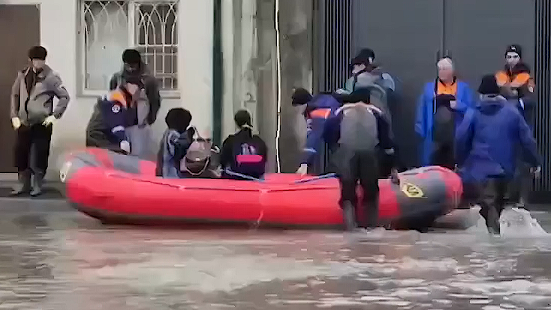 Thousands evacuated as severe flooding strikes southwestern Russia ...