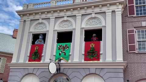 Magic Kingdom - Sam Eagle and Gonzo Interaction - 12/6/20...