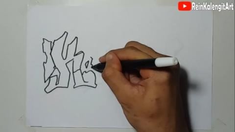 Drawing Grafity KAKA's name