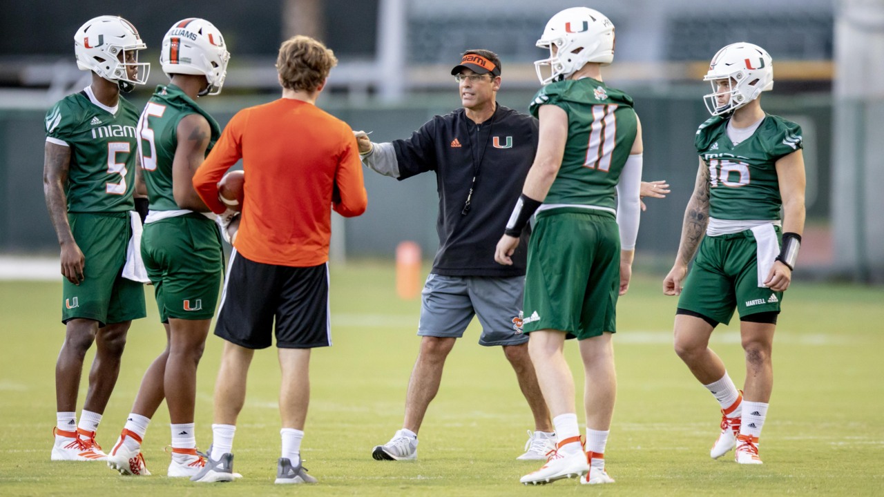 Um Offensive Coordinator Dan Enos Speaks About Qbs Miami Herald