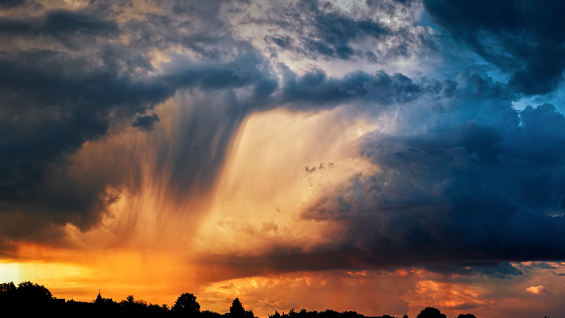Kansas City braces for its hottest day of year. When will storms bring ...