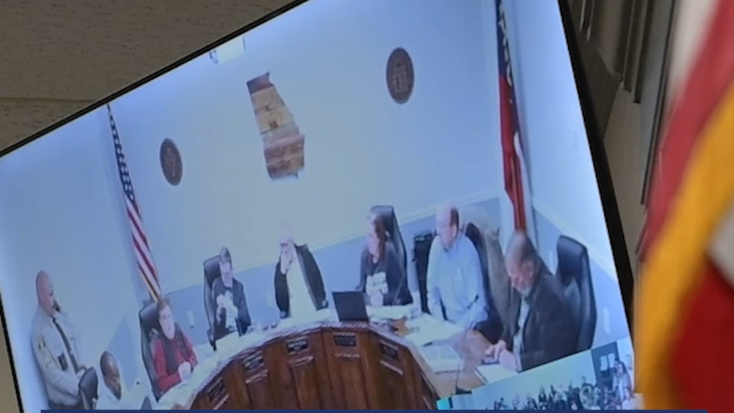 Jones County commissioners vote on data center development (Video ...