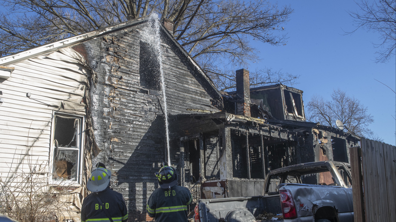 Child rescued, but woman dies in Belleville, Illinois fire | Belleville ...