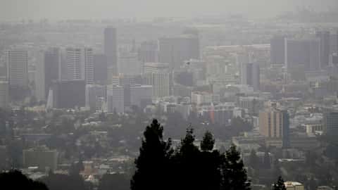 Smoke above Bay Area drops lower amid fire conditions, but the air quality is mostly OK