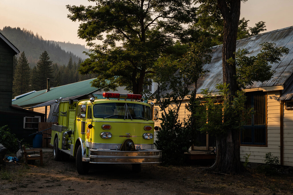 Two people injured in Caldor Fire in Northern California