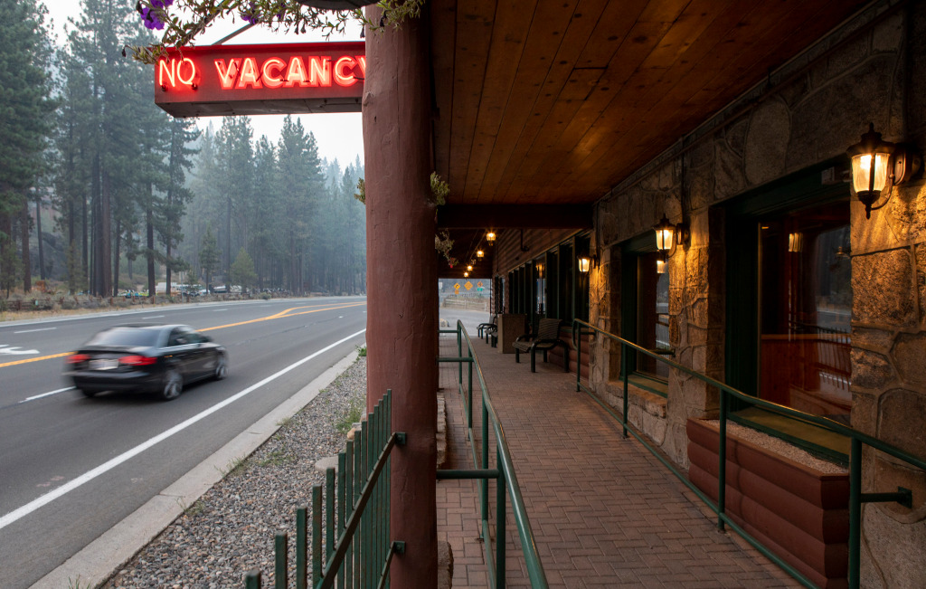 Caldor Fire: Wind gusts expected Sunday, but Desolation Wilderness could help save iconic Lake Tahoe