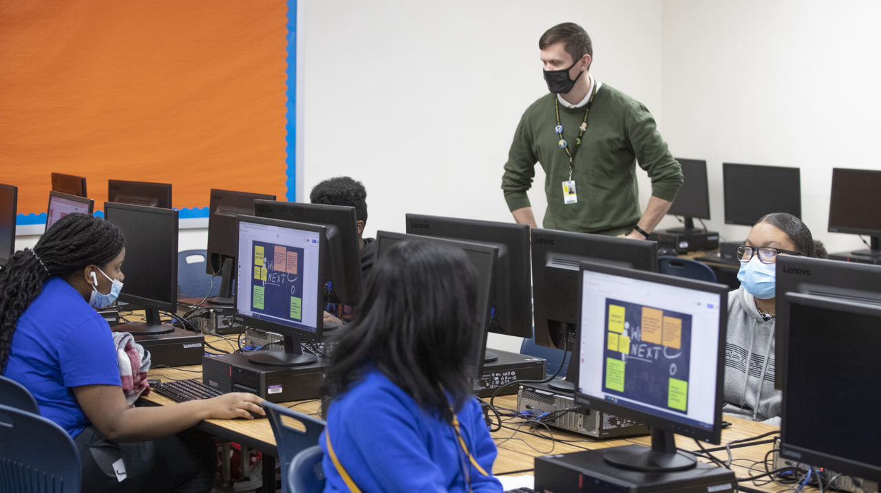 Females are flocking to computer science in East St. Louis | Belleville ...