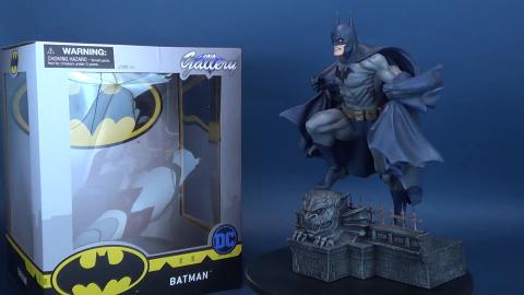 Diamond Select DC Comics Batman Gallery Statue Review