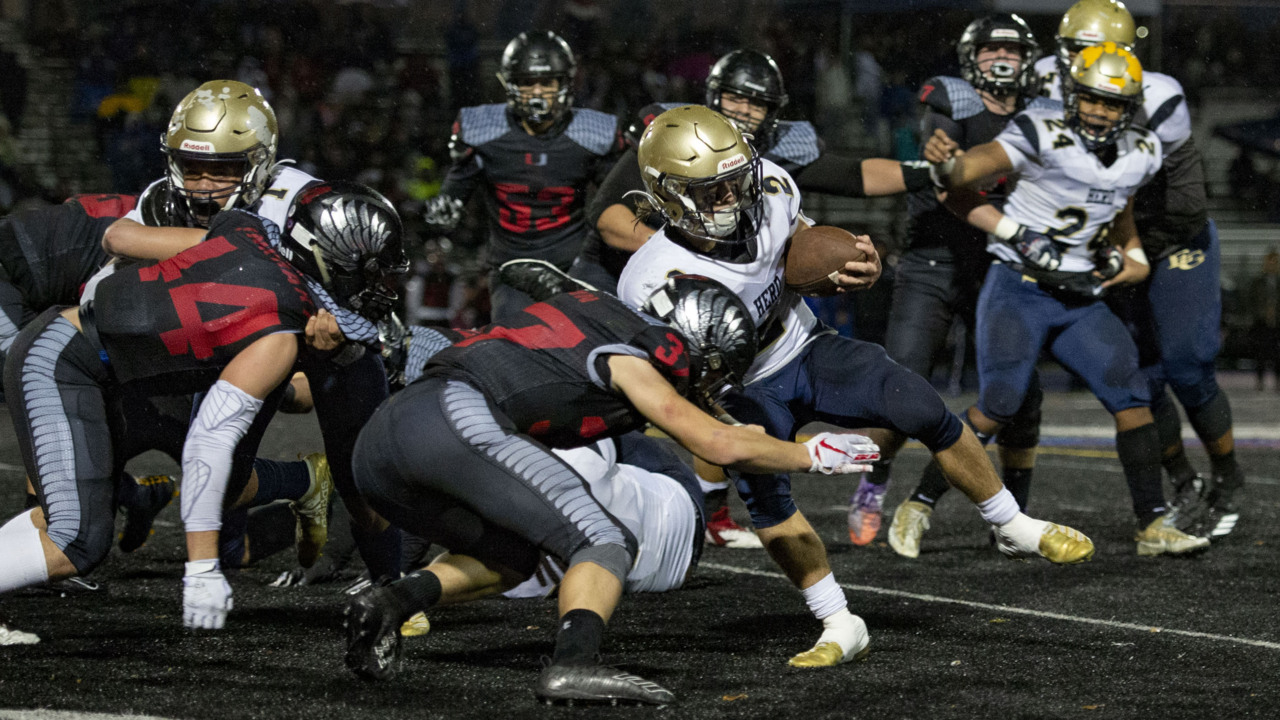 CIF state football: Clayton Valley rallies, stuns Elk Grove