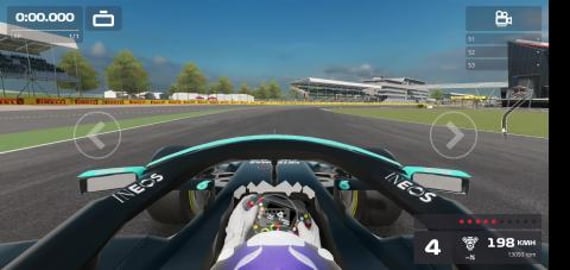 f1 mobile racing career mode-Mercedes-Silverstone