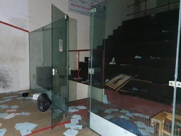 CREEPY ABANDONED SPORTS CENTER...