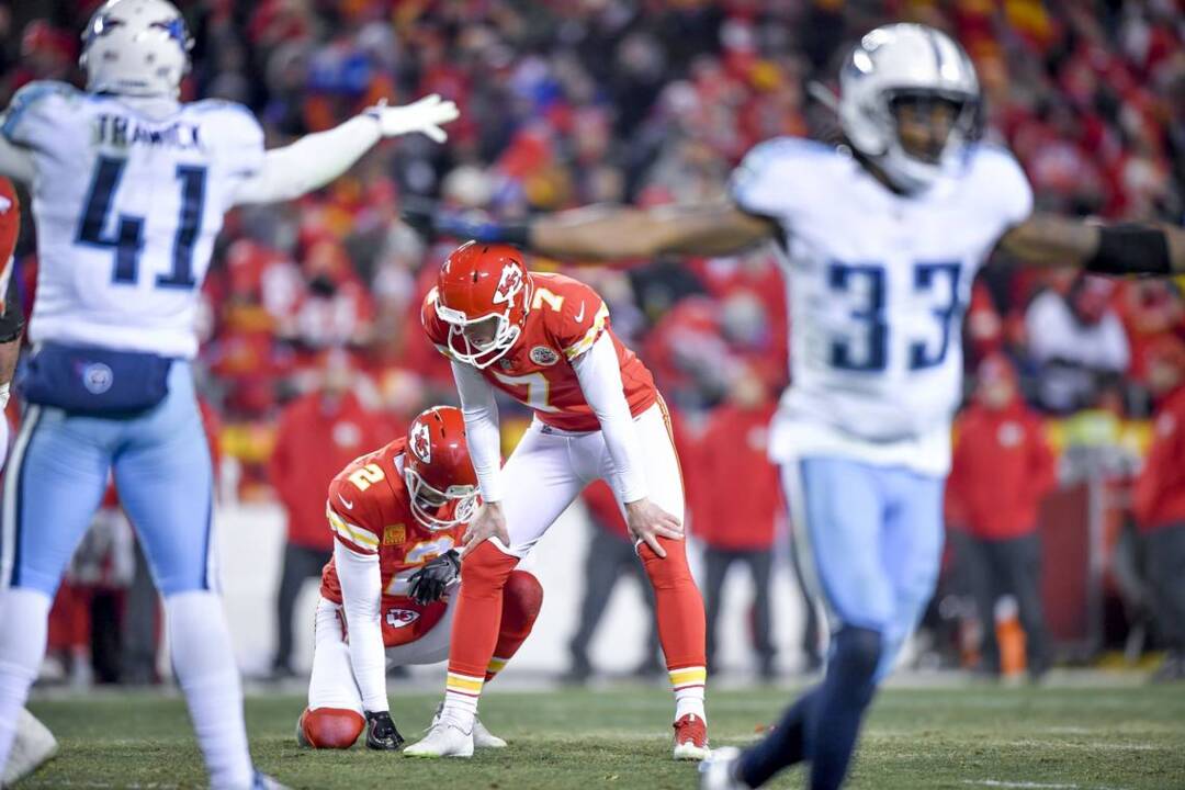 Chiefs add another chapter of playoff heartbreak with loss to Titans