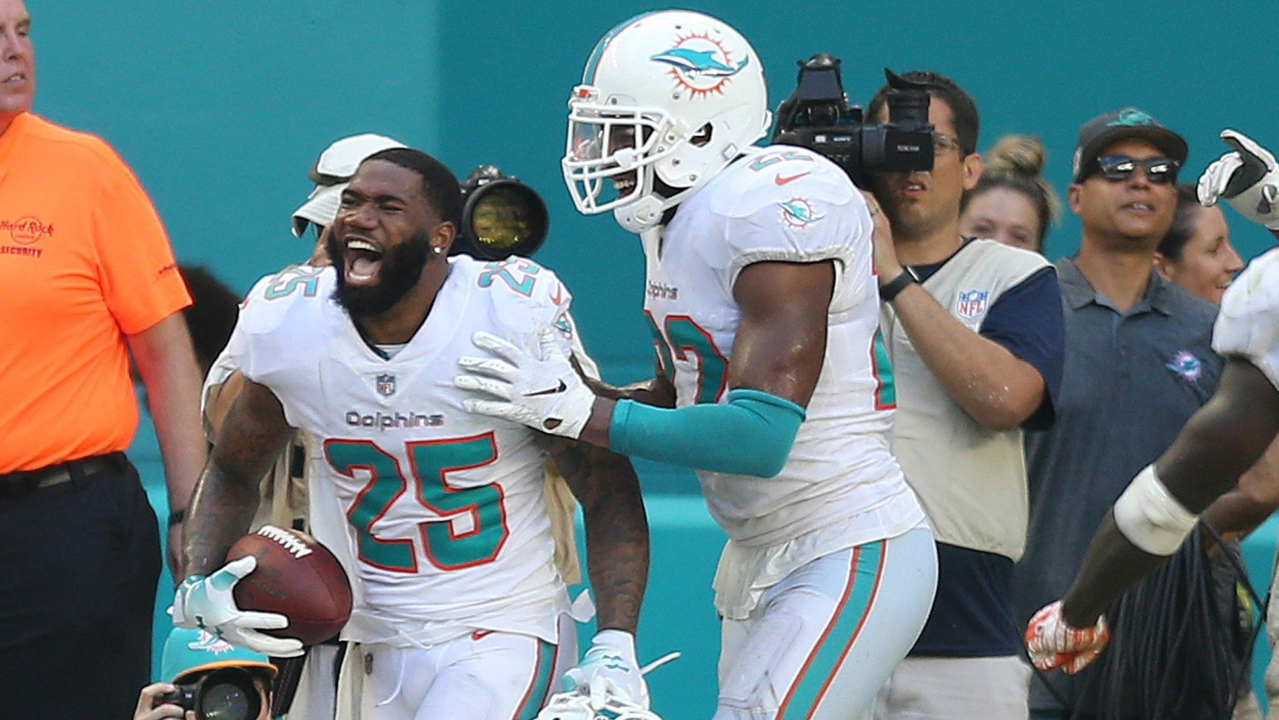 Dolphins CB Xavien Howard: 'I'm not happy, and have requested a trade'