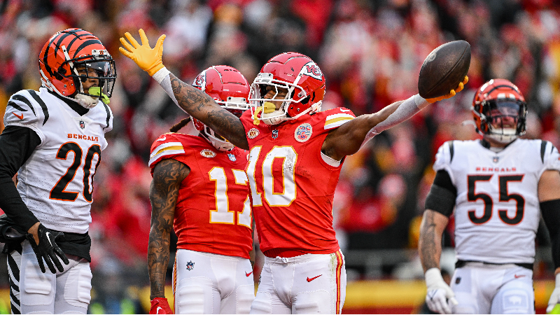 Chiefs win 8th consecutive AFC West title with 25-17 win over Bengals