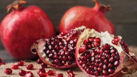 How to open a pomegranate fast