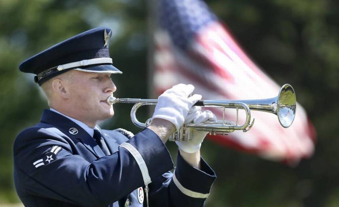 Golden corral hinesville veterans day