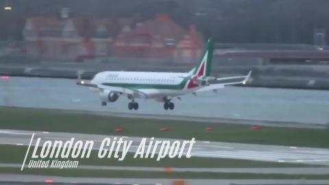 AeroPlane Durind Landing Crashing Moments in Wold Compnie...