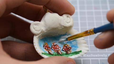Mushroom Painting Shell Necklace