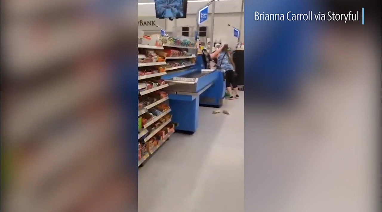 Fight at Walmart is awkward enough to make you cringe
