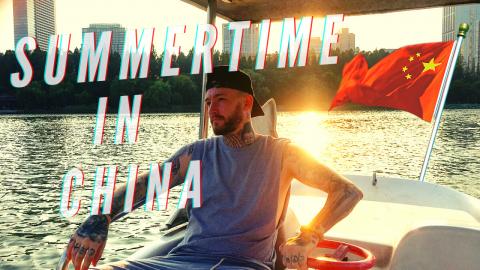 Summer is HERE! | Day Drinking in China! | Nanjing City T...