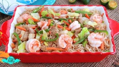 PANCIT BIHON / PANCIT GUISADO