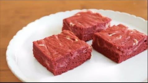 Red Velvet Cheesecake Brownies | SweetTreats